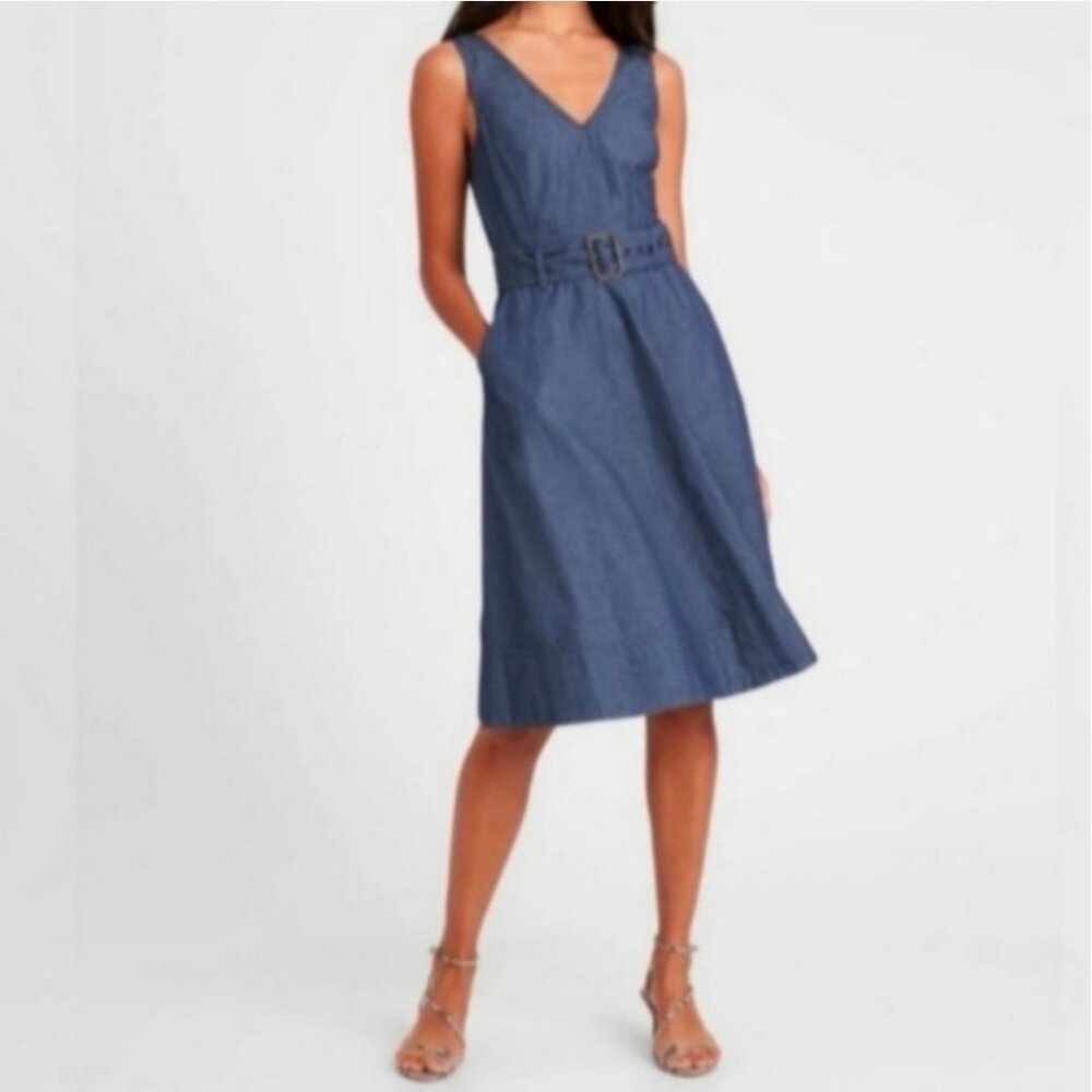 Banana Republic Sleeveless V-Neck Belted Dress Denim Blue Size 4